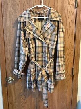 Vintage Avenue Water Resistant Plaid Trench Coat